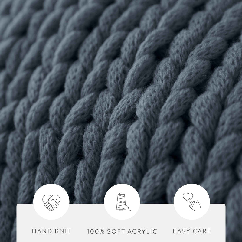 Comfort Canopy™ Chunky Hand-Knit Throw Blanket – Eucalyptus Green (Soft Acrylic)