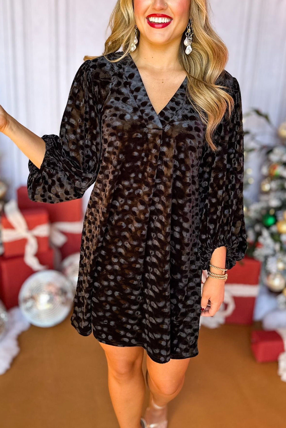 Black Textured V Neck Balloon Sleeve Velvet Mini Dress - Velvet Stardust Co.
