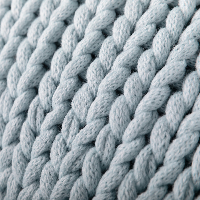 Comfort Canopy™ Chunky Hand-Knit Throw Blanket – Eucalyptus Green (Soft Acrylic)