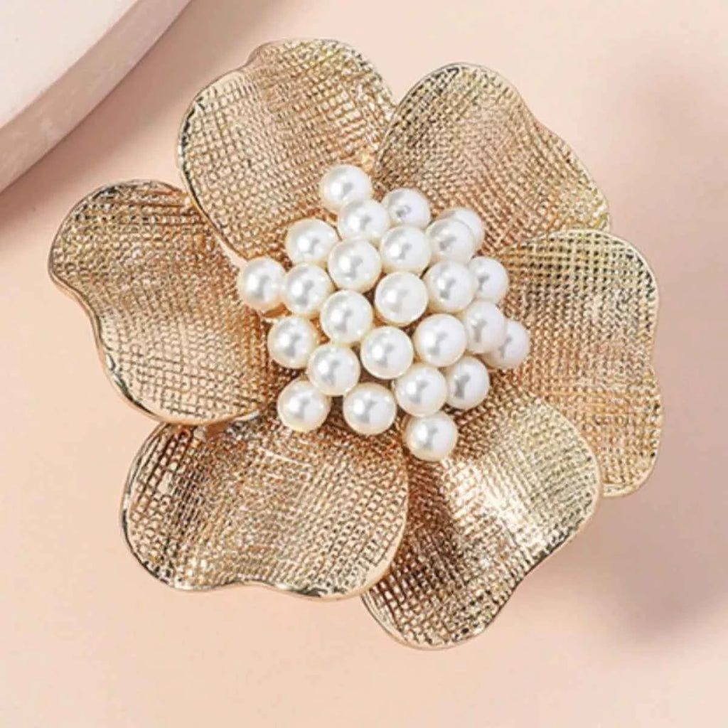 18K Gold-Plated Pearl Flower Ring - Velvet Stardust Co.