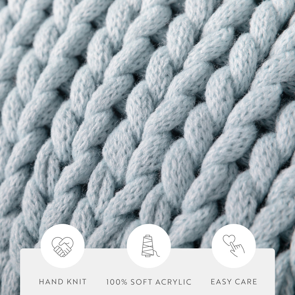 Comfort Canopy™ Chunky Hand-Knit Throw Blanket – Eucalyptus Green (Soft Acrylic)