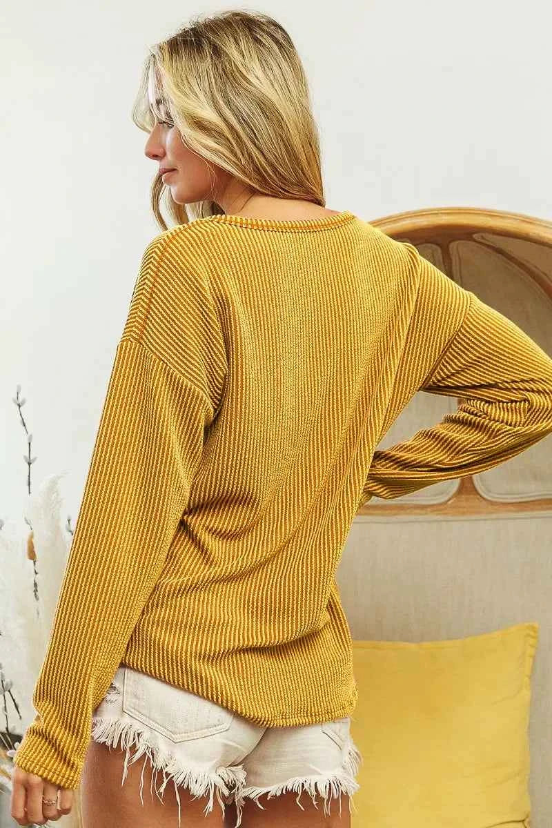 BiBi Wavy Two Tone Rib Notch Neck Patch Pocket Top