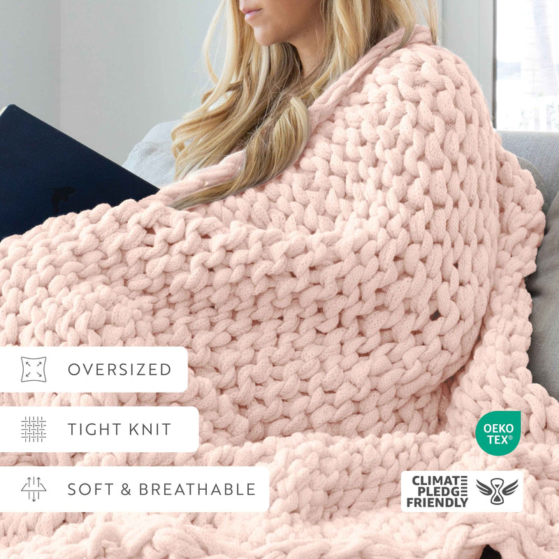 Comfort Canopy™ Chunky Hand-Knit Throw Blanket – Eucalyptus Green (Soft Acrylic)