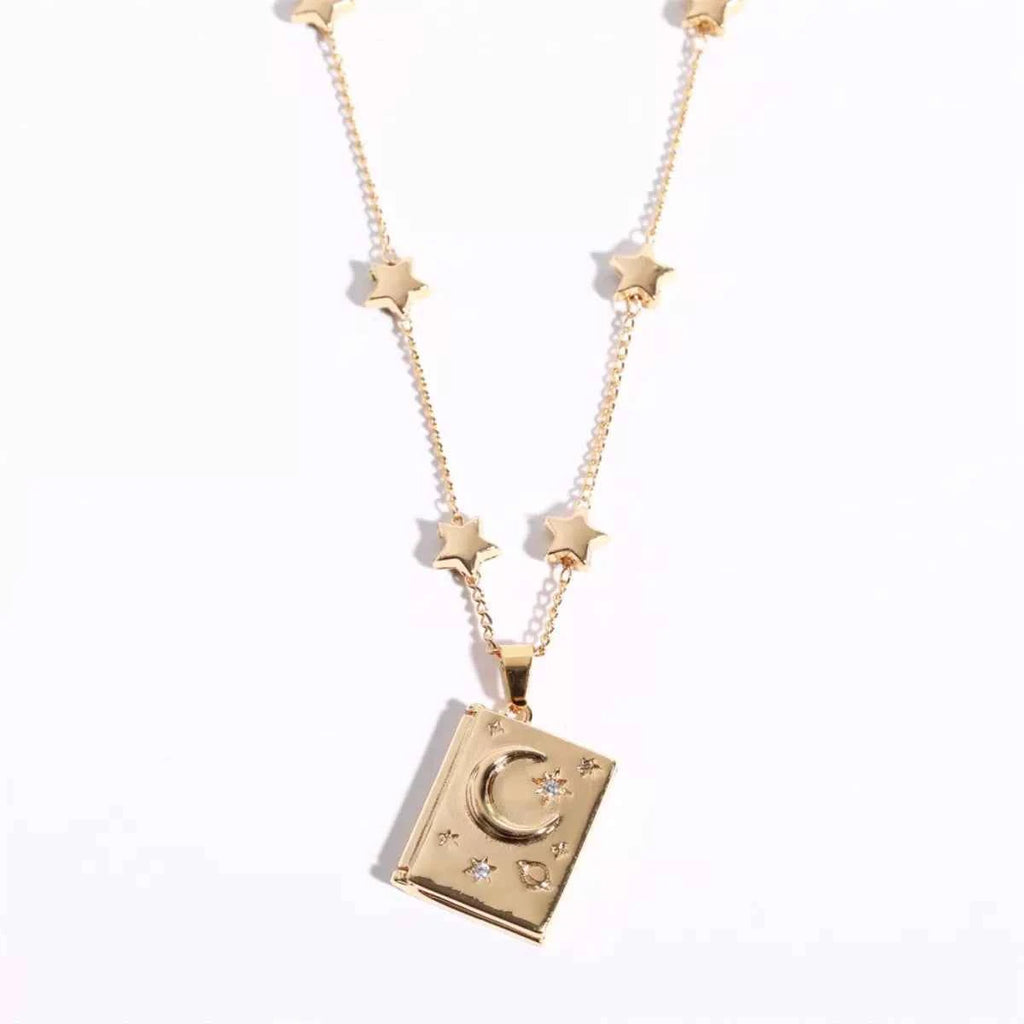 18K Gold-Plated Star Moon Zircon Lock Necklace - Velvet Stardust Co.